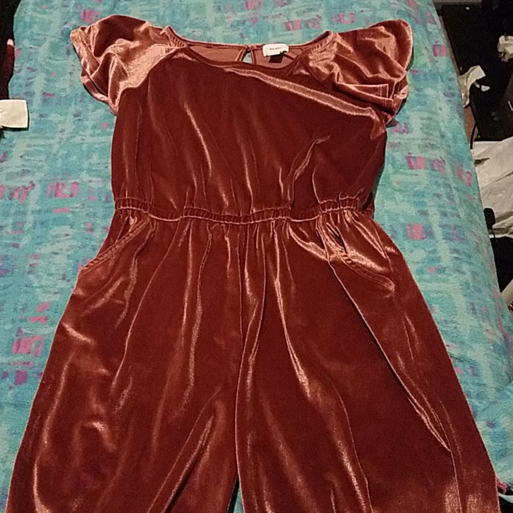 Velvet one piece with pockets